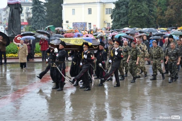 У Луцьку попрощалися з загиблим «айдарівцем». ФОТО 