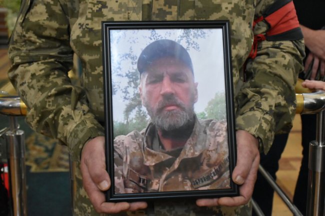 Луцьк попрощався ще з двома Героями Олександром Чируком та Іваном Литвіном