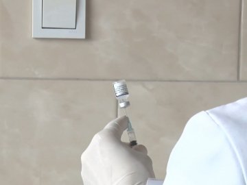 Коронавірус нікуди не зник, але волиняни вакцинуватися не поспішають. ВІДЕО