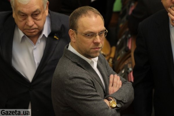 Як депутати нудьгують у Раді. ФОТО