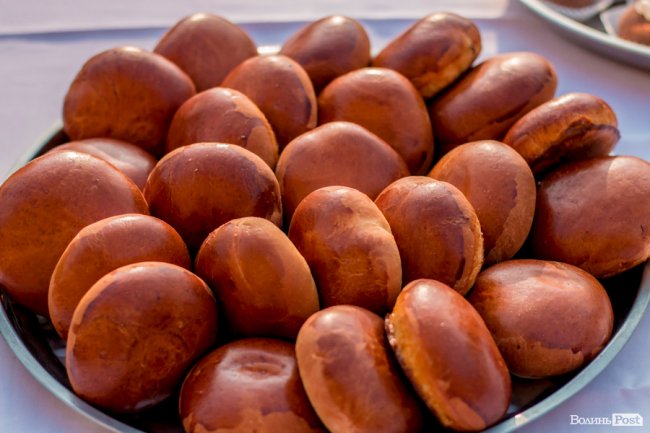 Із вітаннями та концертом: як на «Теремно Хліб» відзначають професійне свято. ФОТО*