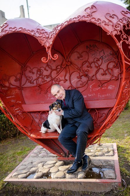 Олександр Шараєв – директор ТзОВ ЛКПФ, член виконкому міськради із собачкою Еммі