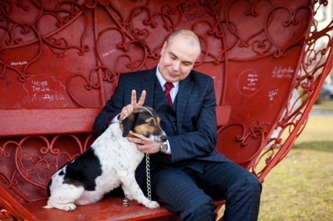 Олександр Шараєв – директор ТзОВ ЛКПФ, член виконкому міськради із собачкою Еммі