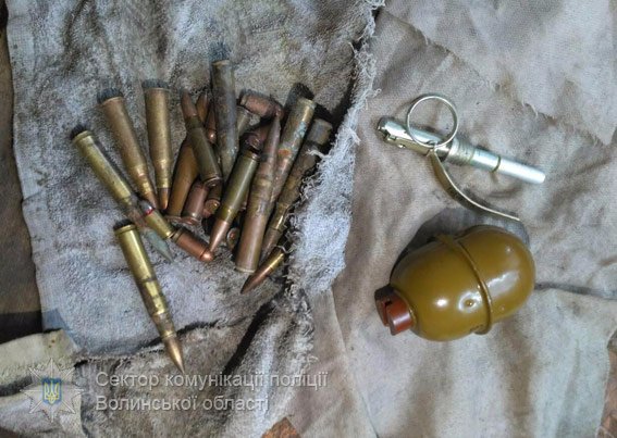 У ковельчанина знайшли гранату та патрони