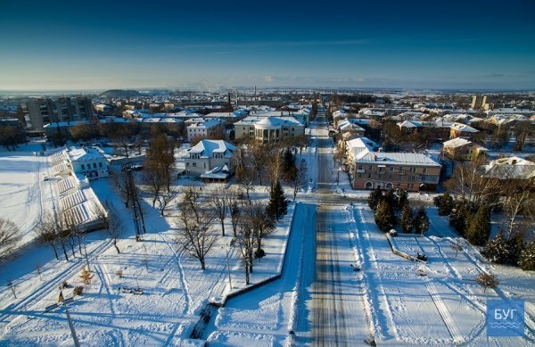 Засніжений Нововолинськ показали з висоти пташиного польоту
