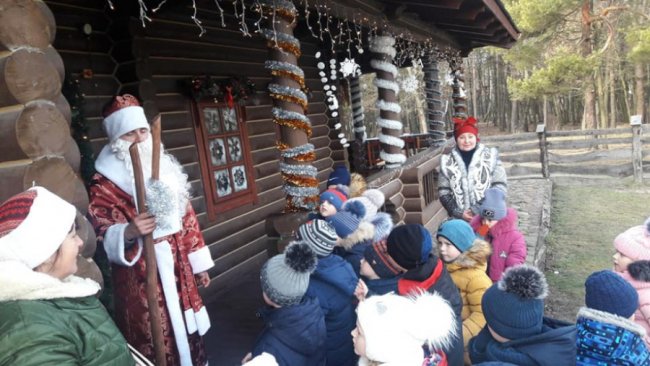 Волинські першокласники побували в гостях у Морозка