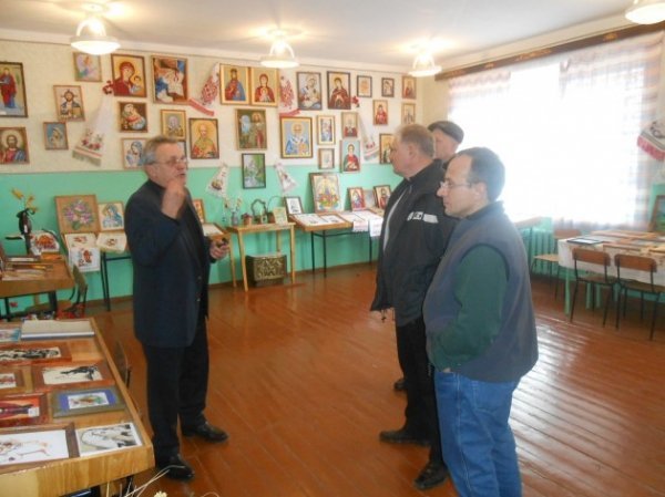 У Ковельську колонію колишній в’язень привіз подарунки. ФОТО