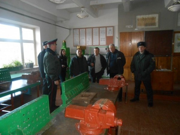 У Ковельську колонію колишній в’язень привіз подарунки. ФОТО