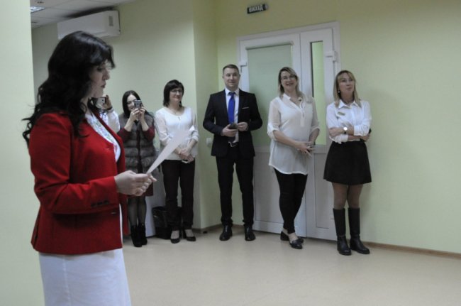 У луцькому ЦНАПі у День Валентина одружилися 5 пар молодят. ФОТО