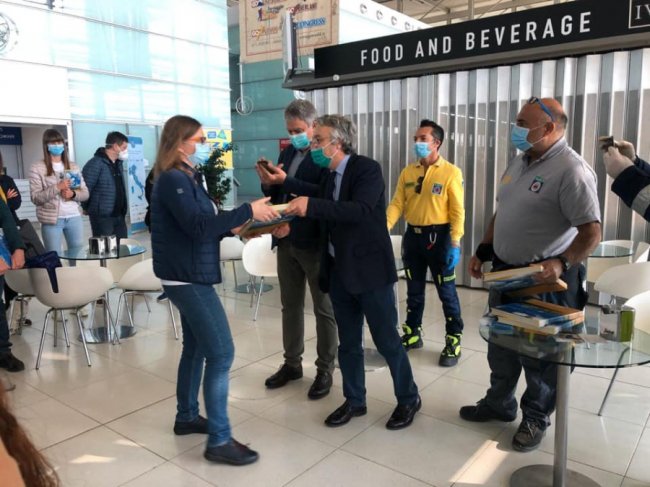 Допомагали у боротьбі з Covid-19: з Італії повертаються українські лікарі, серед яких – троє волинян. ФОТО