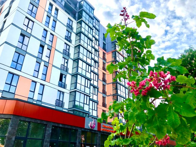 Візитівка «Єврохолдінгу» – красивий благоустрій*