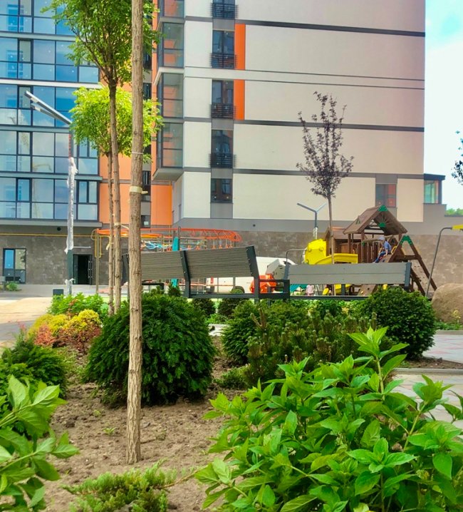 Візитівка «Єврохолдінгу» – красивий благоустрій*