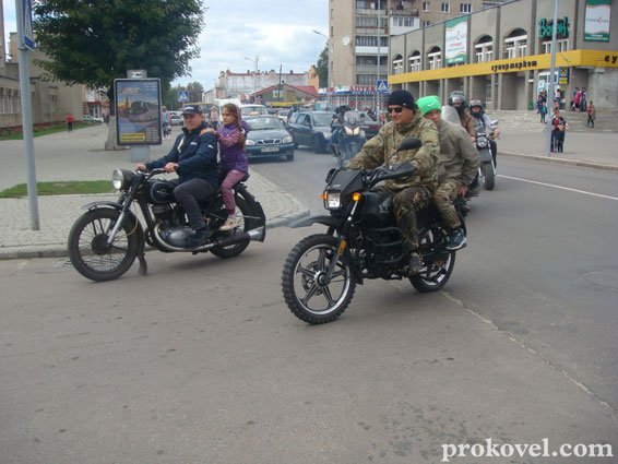 Пробіг ретро-автомобілів у Ковелі. ФОТО