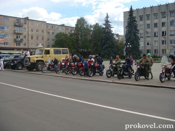 Пробіг ретро-автомобілів у Ковелі. ФОТО