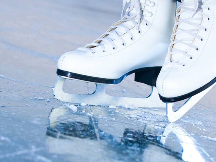 Стало відомо, коли у Луцьку запрацює нова льодова арена