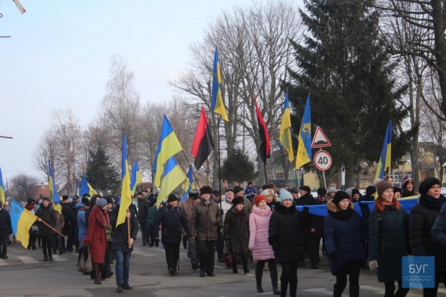 У Нововолинську мешканці утворили ланцюг єднання