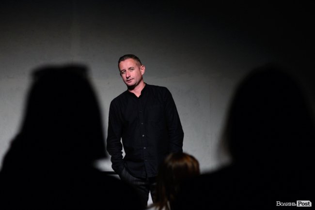 Жадан у Луцьку: про культуру як зброю, заздрість котам і «щастя, яке не оминеш»