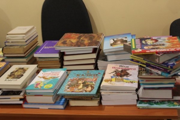 Лучан закликають долучитися до літературної українізації Сходу. ФОТО