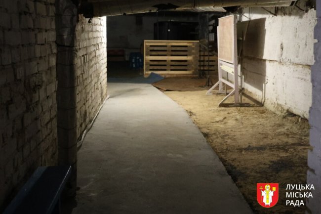 У садочках та школах Луцька перевірили укриття, на які надходило найбільше скарг