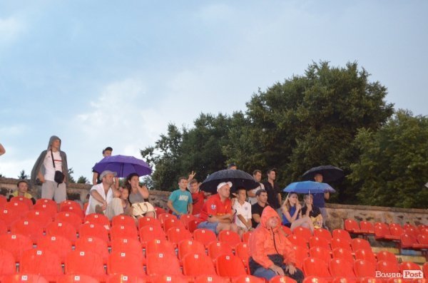 «Волинь» – «Шахтар»: як лучани вболівали на «Авангарді». ФОТО