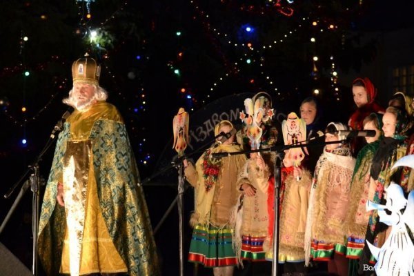 Лучани у День Cвятого Миколая «запалили» cвяткові ялинки. ФОТО