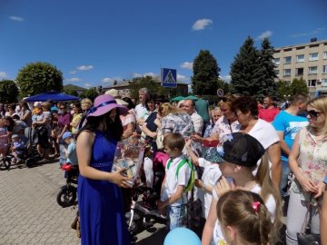 У містечку на Волині збирали кошти на лікування онкохворих дітей