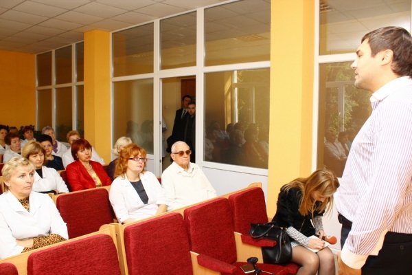 Роман Іванюк здав кров пораненим солдатам. ФОТО*