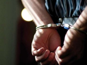 На Волині молодик за вечір пограбував двох дівчат