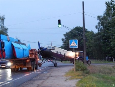 У Ковелі літак контрабандистів «приземлили». ФОТО