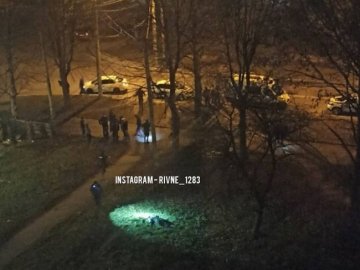 У Рівному посеред вулиці застрелили чоловіка