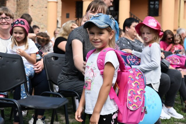 «Скоро до школи»: у Луцьку провели благодійну акцію для дітей. ФОТО