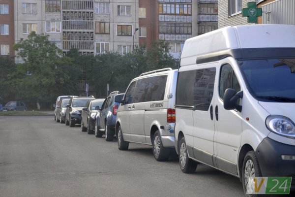 «Автоколапс» у луцьких дворах