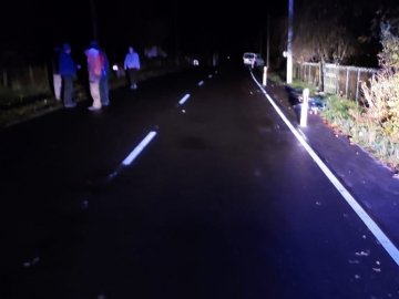 На Волині автомобіль збив велосипедиста: 52-річного чоловіка госпіталізували до лікарні