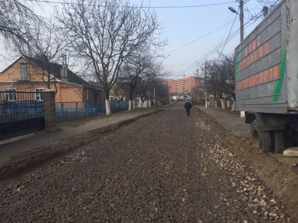 У  Луцьку відремонтують дорогу. ФОТО