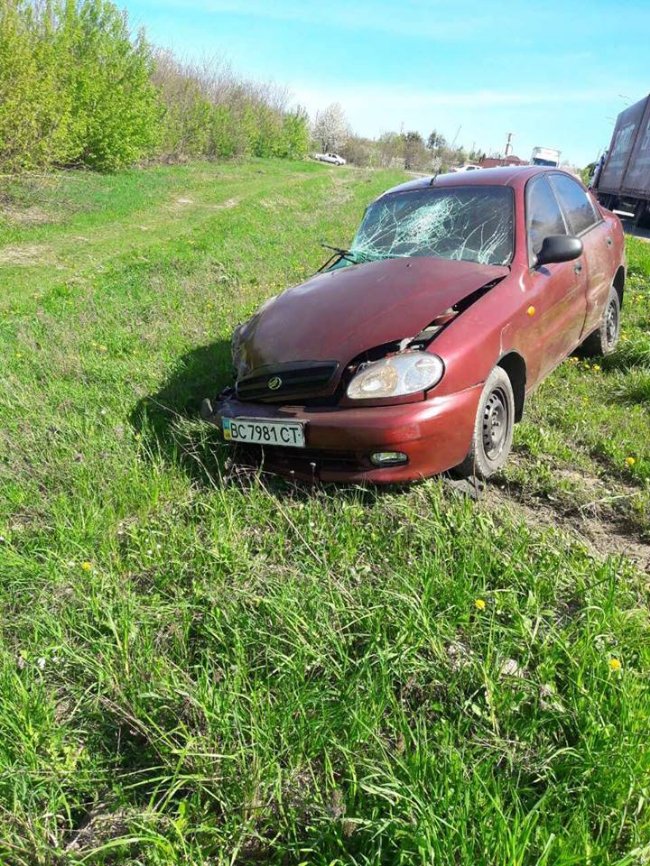 На Рівненщині в аварію потрапив рейсовий автобус