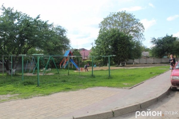 «Хто живе на ДПЗ, тому у житті везе». ФОТО