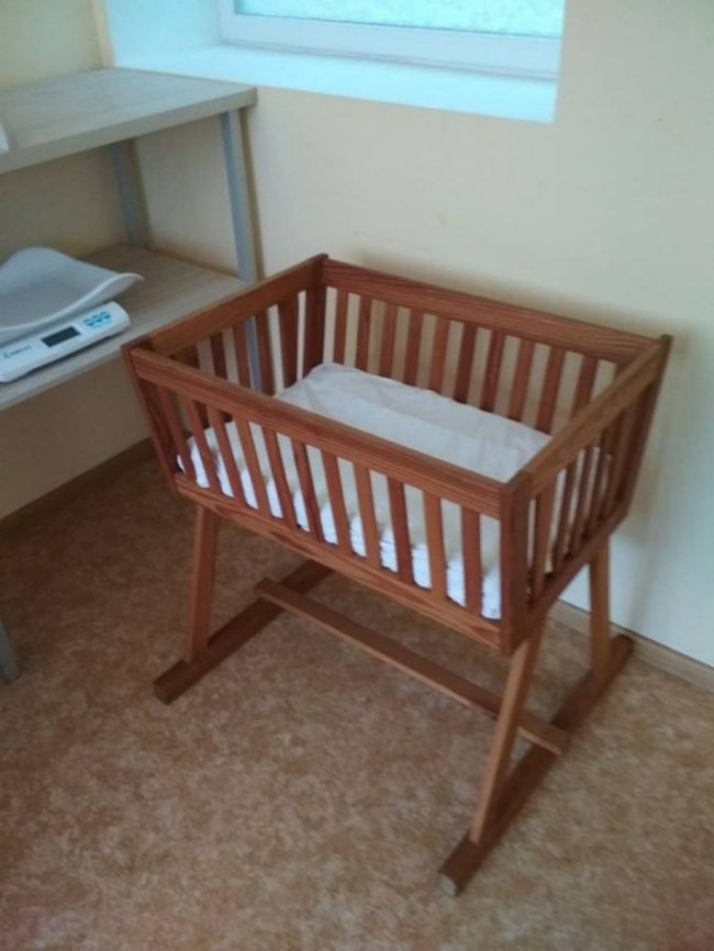 Священик опікується дитячим відділенням лікарні на Волині