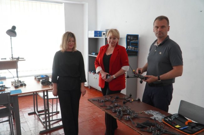 У місті на Волині виготовляють дрони-камікадзе. ФОТО