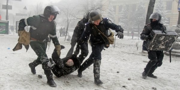  Як силовики «зачищали» людей на Грушевського. ФОТО