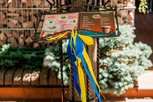 Синьо-жовтий Луцьк: як місто чепуриться до святкувань. ФОТО