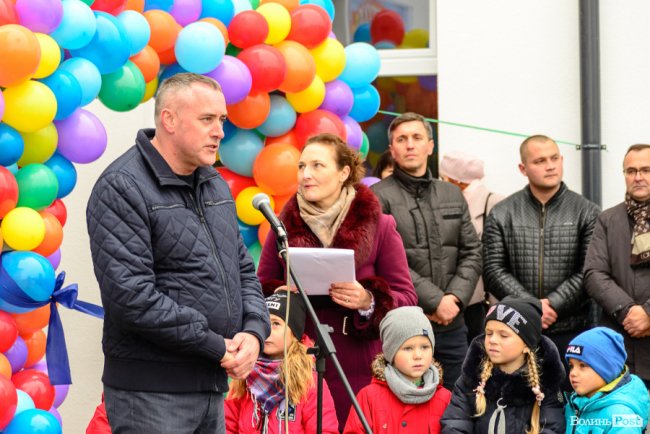 На відкриття садочку завітав і депутат Волинської обласної ради Ігор Лех, аби привітати маленьких мешканців Крупи і їх батьків.