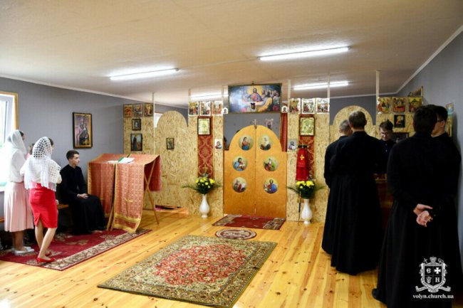 У Луцьку УПЦ (МП) освятила тимчасовий храм. ФОТО