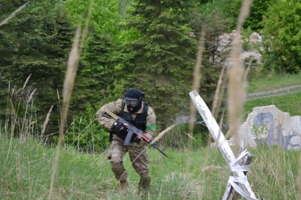 Не наша війна, - страйкбол під Луцьком. ФОТО