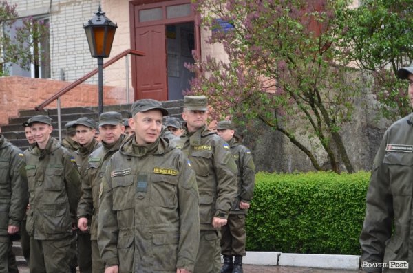 У Луцьку складали військову присягу під дощем