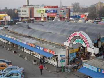 Луцькому підприємцеві не продовжили оренду землі під одним із ринків