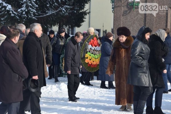 У Луцьку провели в останню путь колишнього голову Господарського суду