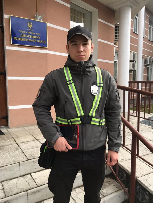 У Луцьку чоловік ховав наркотики у смітті