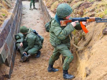 З полігону в Білорусі під Барановичами втекли  кілька російських солдатів, – «Гаюн»