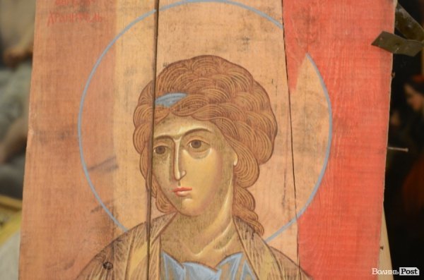 У Луцьку продавали ікони на потреби вояків АТО. ФОТО