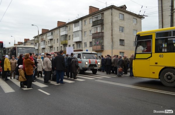 Бунт у Луцьку: як перекривали дорогу. ФОТО. ВІДЕО